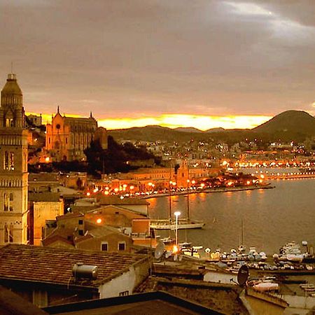 Alloggio Turistico Riggiole ガエータ エクステリア 写真